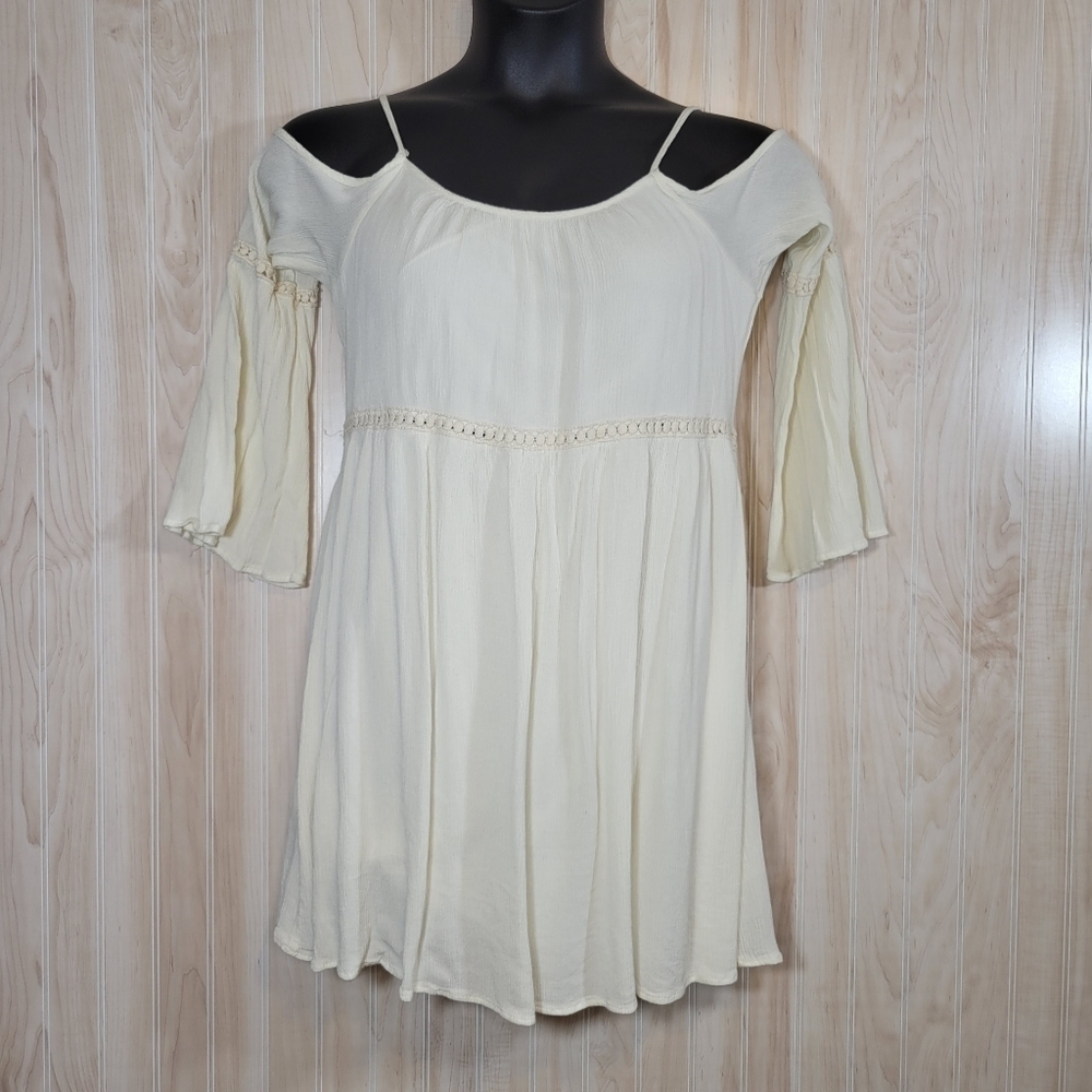Flowy Boho White Cold-Shoulder Top Sz Med